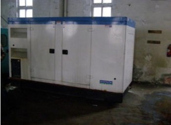 肇庆康明斯150kw大型柴油二手发电机组 肇庆康明斯150kw大型柴油二手发电机组