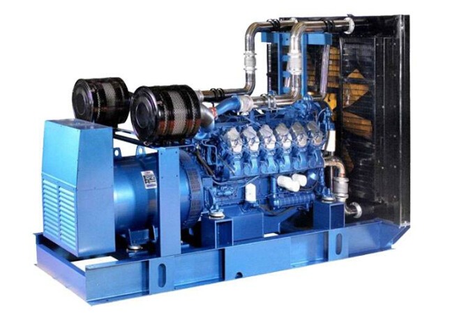 肇庆康明斯30kw小型柴油二手发电机组 肇庆康明斯30kw小型柴油二手发电机组